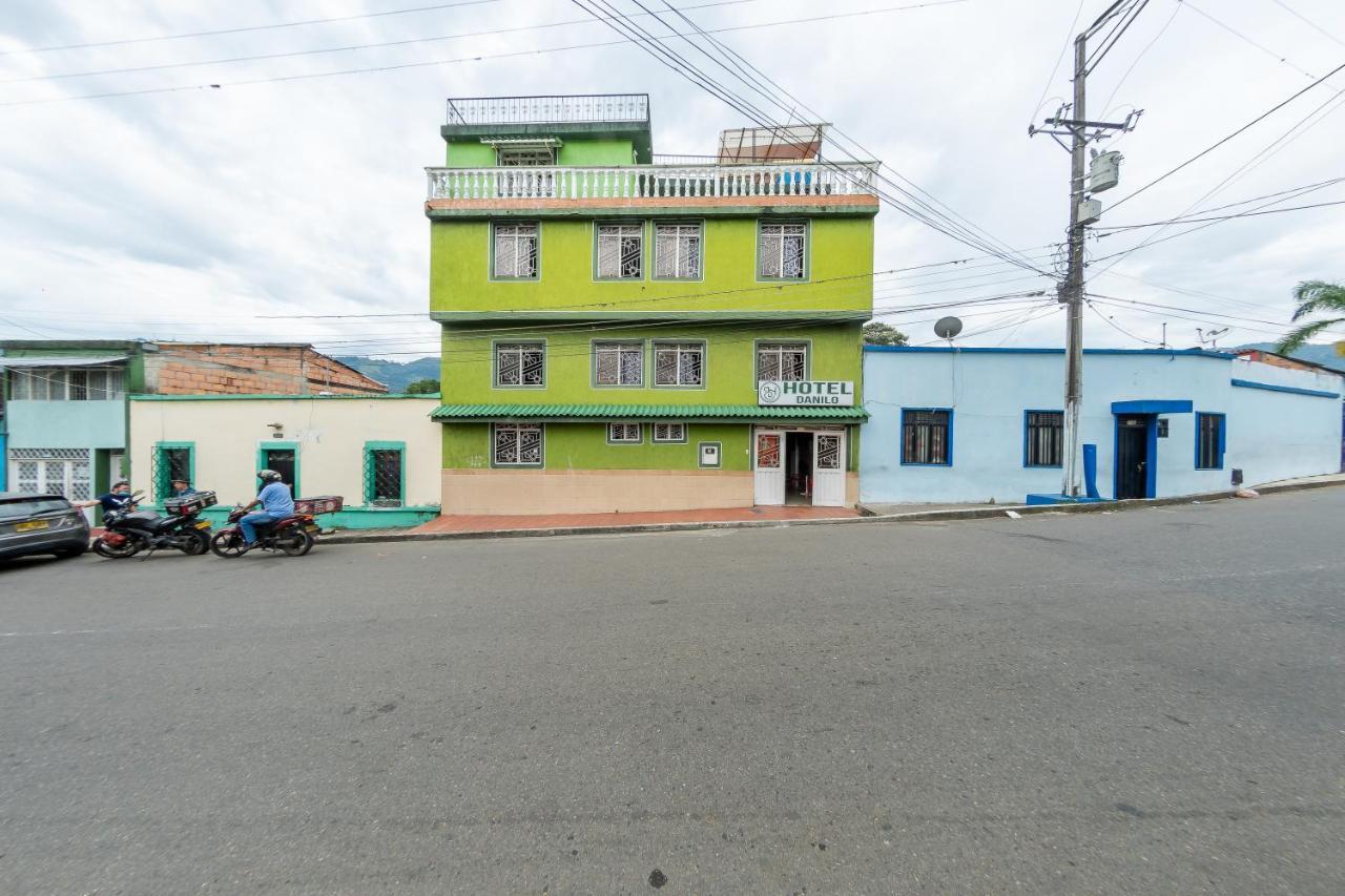 Ayenda Danilo Hotel Ibague Exterior photo